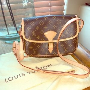 Louis Vuitton Sologne Shoulder bag